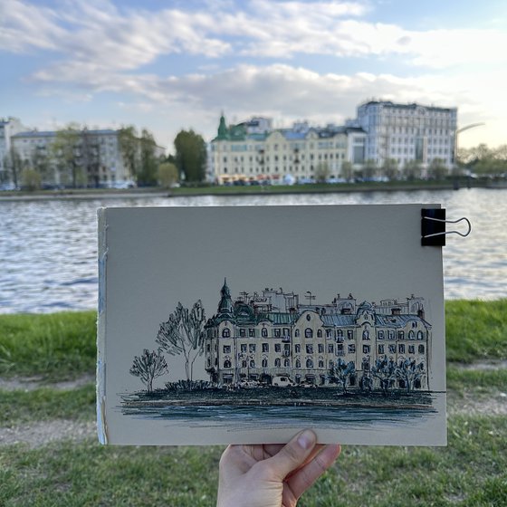 Saint Petersburg street view - sunny day by the river