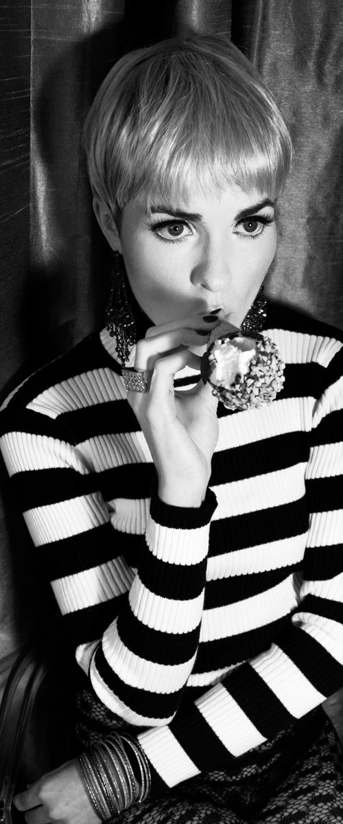 IT GIRL IN STRIPES by William Dey