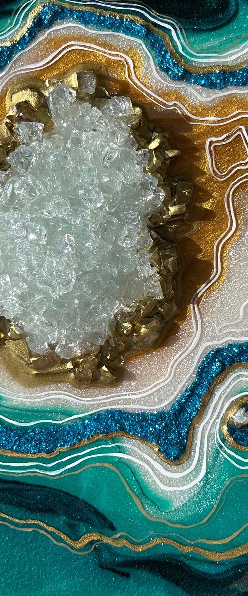 Malachite turquoise stripe by Alexandra Dobreikin