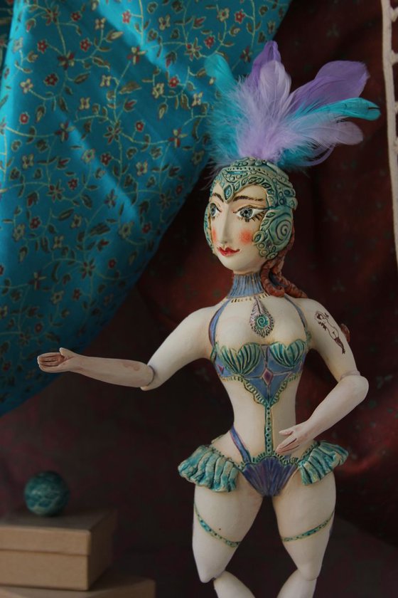 Burlesque Dancer. Wall sculpture by Elya Yalonetski.