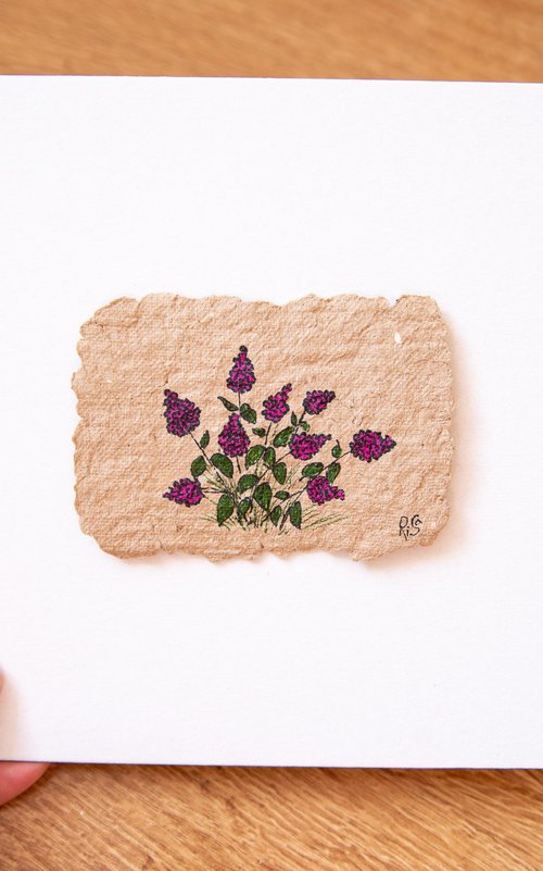 Magenta hydrangea on craft by Rimma Savina