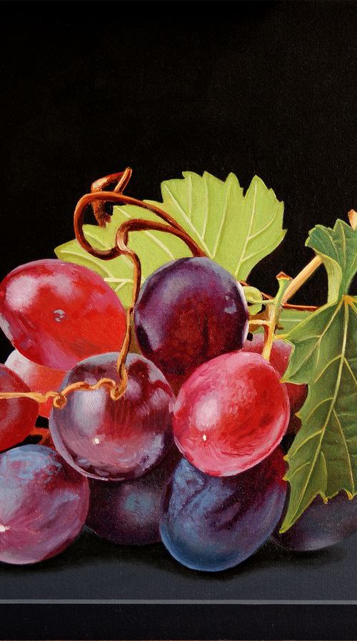 Red Grapes by Dietrich Moravec