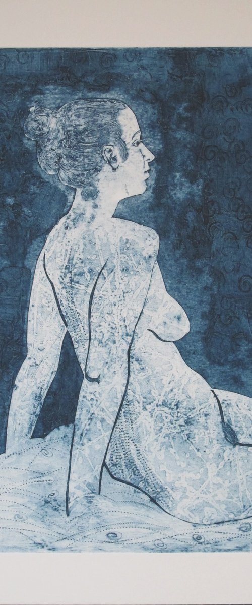 Seated female nude by Rory O’Neill