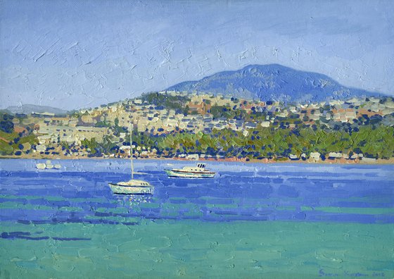 The yachts are at anchor