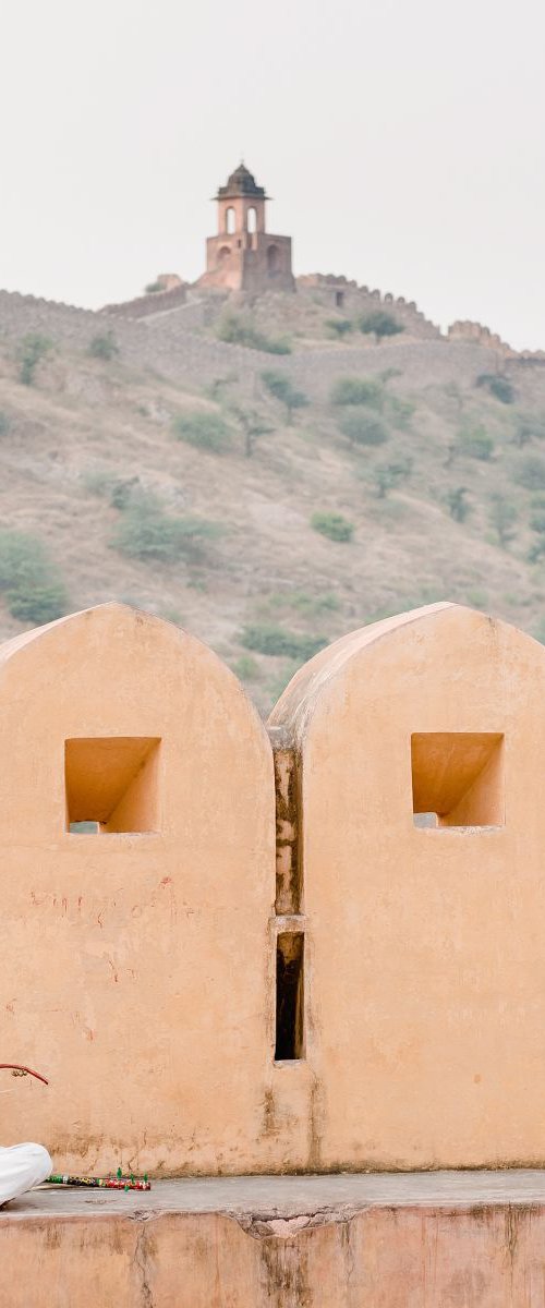 Amer Fort, Jaipur I by Tom Hanslien