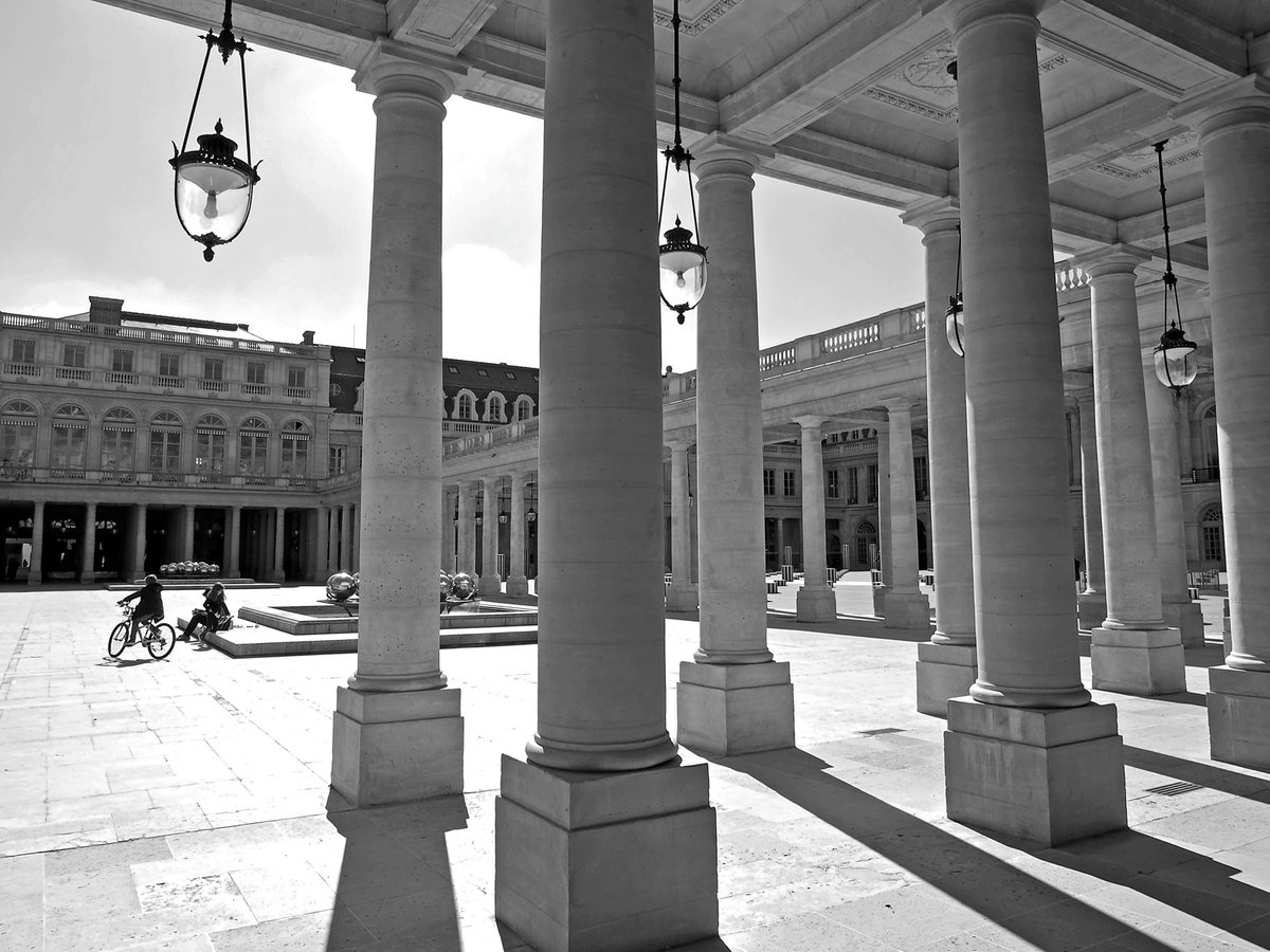 Palais-Royal 2, Paris by Alex Cassels