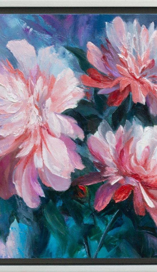 FLOWERS by Oleksii Vylusk