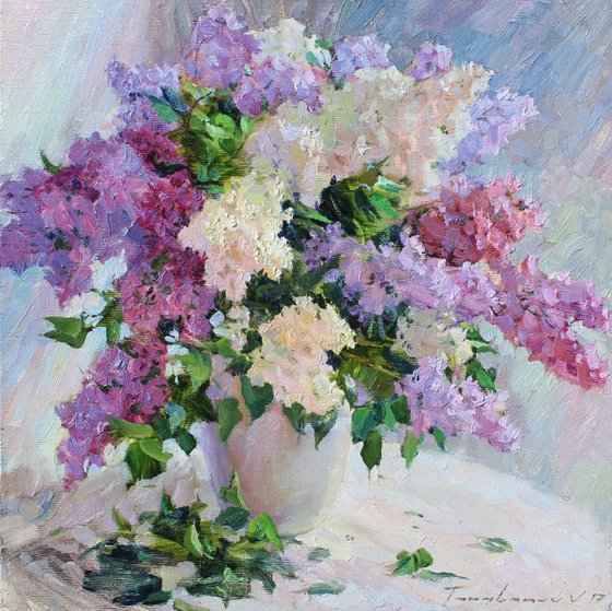 A bouquet of lilacs