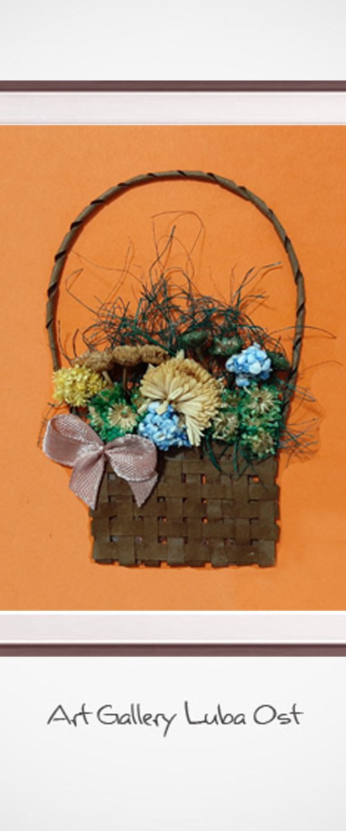 Flower basket by Luba Ostroushko