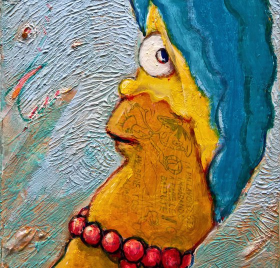 - MARGE MOON - ( 23 x 12 x 6 cm )