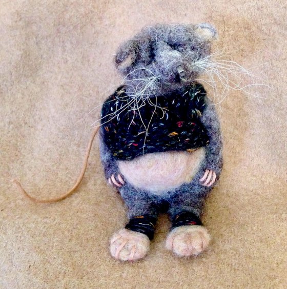 Charlie, felted wool mole shrew, Les Loufoques series