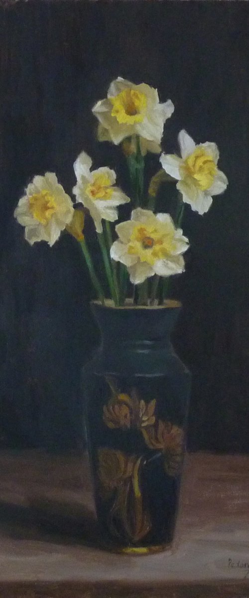 Five daffodils in a dark vase by Radosveta Zhelyazkova