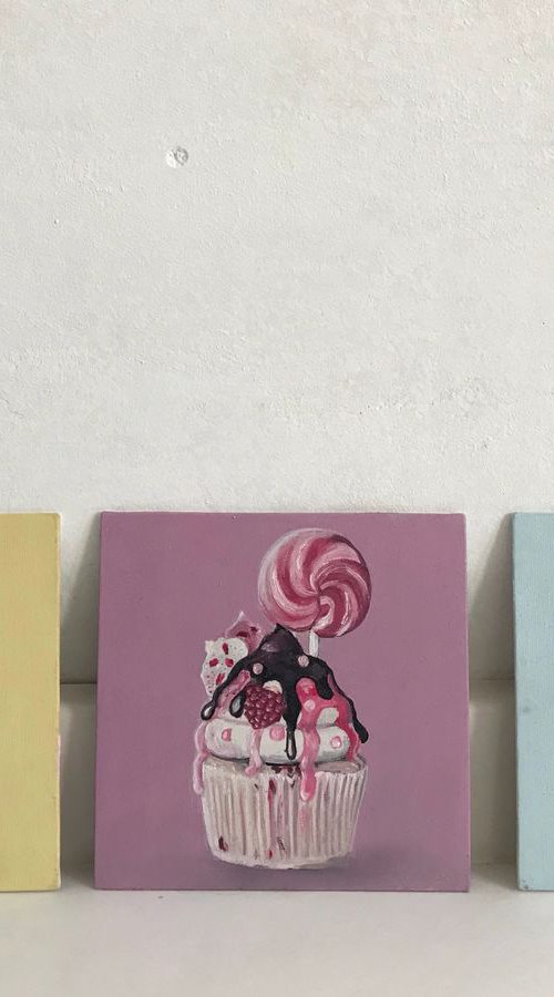 Cupcakes oil art on cardboardc canvas 15x15cm (6x6in) by Leysan Khasanova