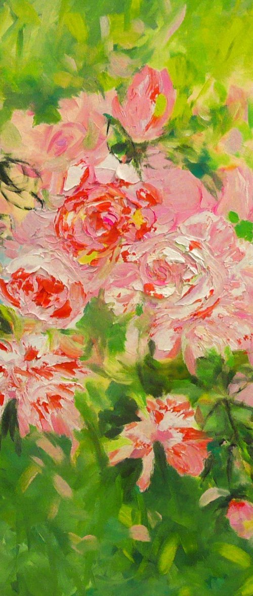 Garden Roses by Lesley Blackburn