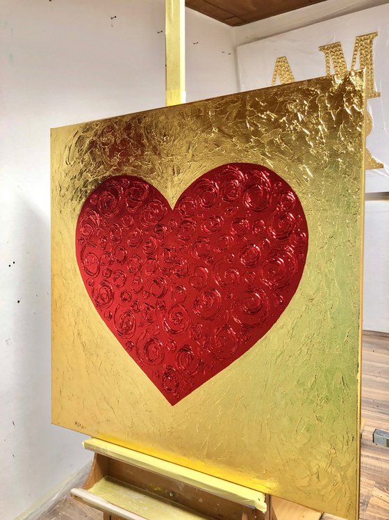 Red Heart on gold