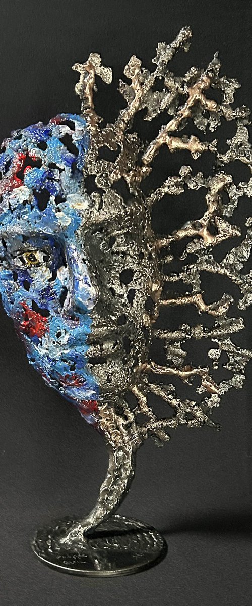 Shadow Fragment by Philippe Buil