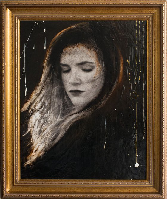 "Swept away" (60x50x4cm) - Unique portrait artwork on wood (abstract, portrait, gold, original, resin, beeswax, painting)