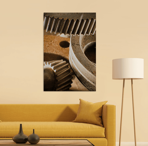 Old Gear Steel III on Dibond with Plexiglass
