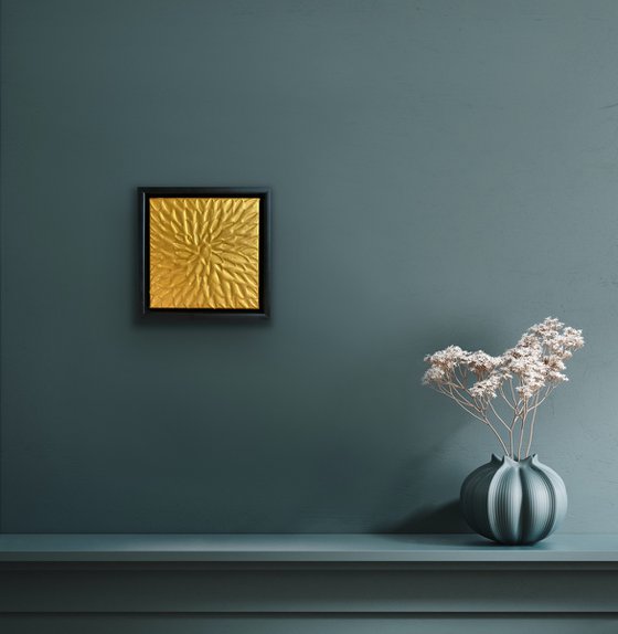 Gold abstract mini