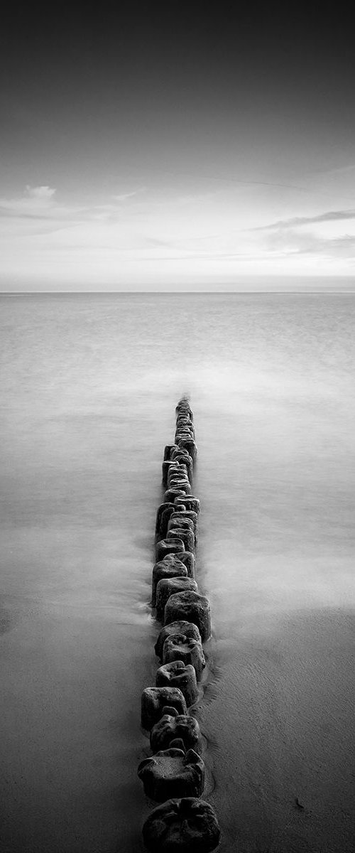 Breakwaters I by Tomasz Grzyb