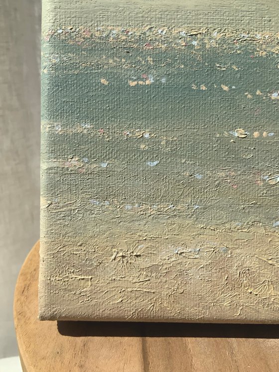 Tiny II, sea horizon