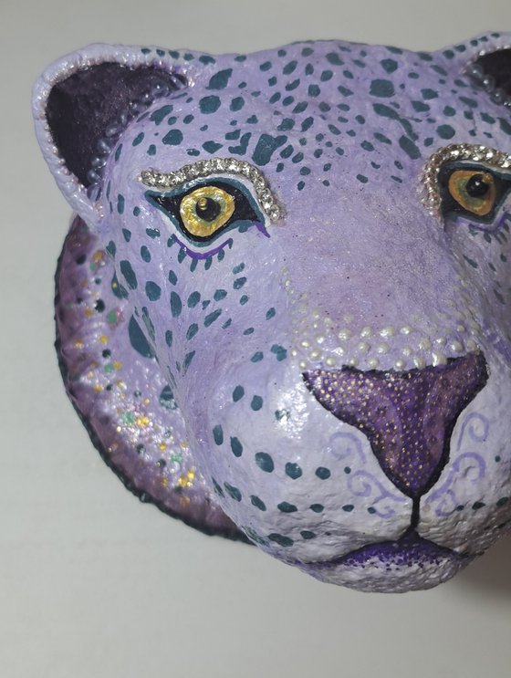 Violet guardian