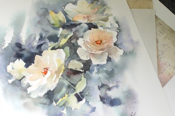 Cheerful bloom / Light roses