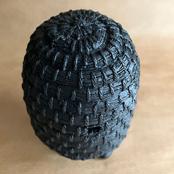 Hive Guy I - black