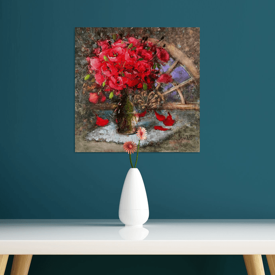 Vibrant poppy bouquet in English cottage