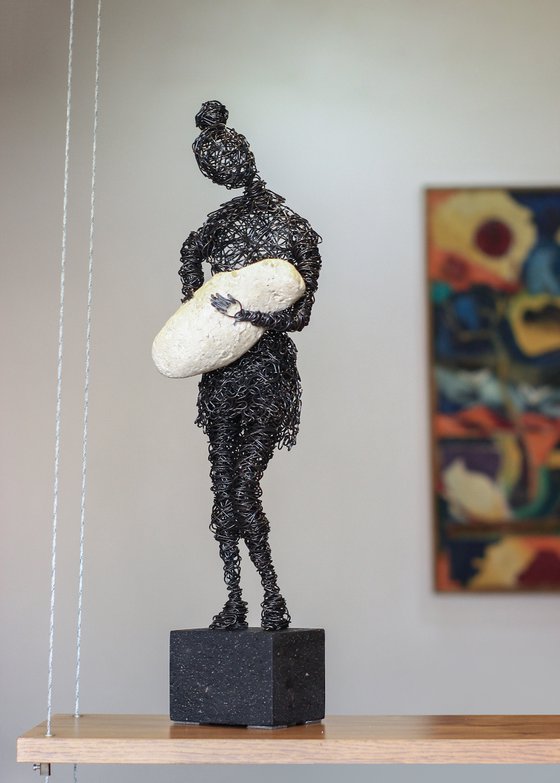 Motherhood (52x15x13 2.5kg iron, tufa, perlite)