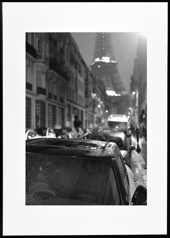 " Rainy Night. Paris "