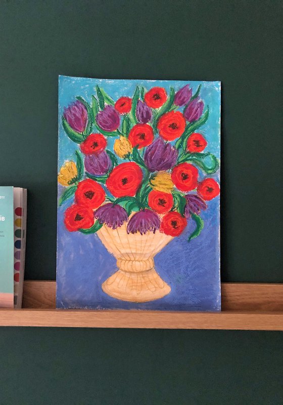 Bouquet of poppies and tulips