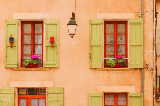 WINDOWS IN PROVENCE, FRANCE