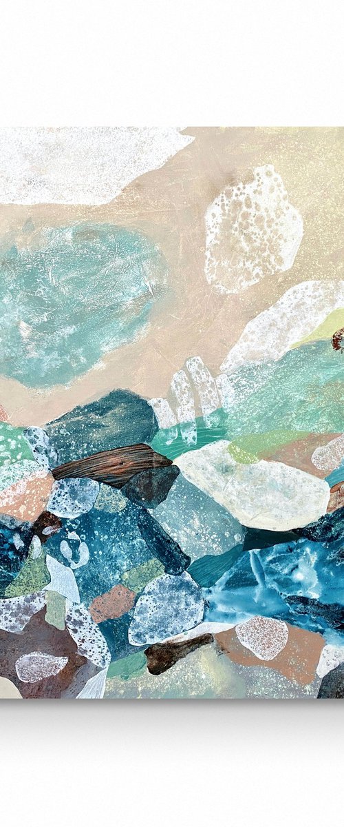 A restless sea by Cristina Dalla Valentina