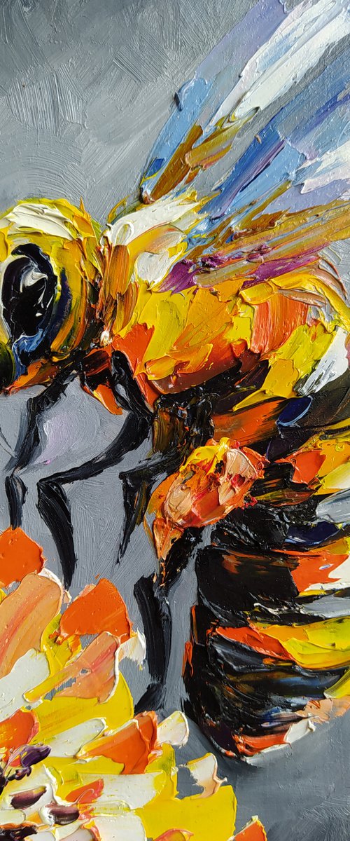 Sweet nectar - bee, oil painting, flowers, gift idea, insect, bee oil painting by Anastasia Kozorez