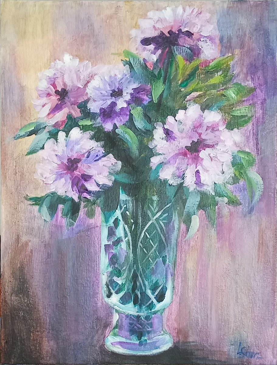 Flowers in lilac tones by Liubov Samoilova