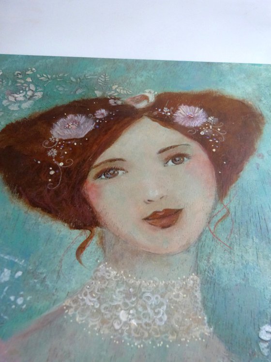 The soft stopover 30 x 30 cm Portrait of a romantic and dreamy woman on wood