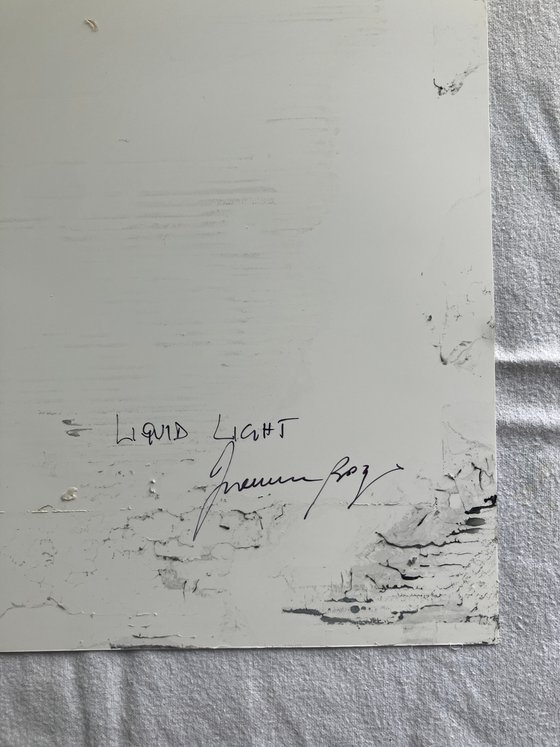 Liquid light