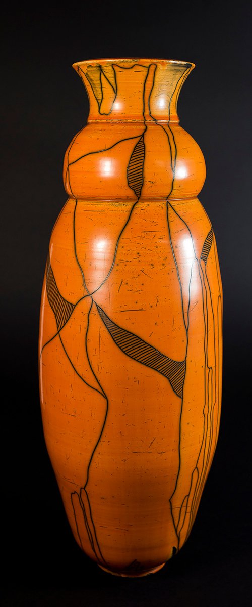 Vase 19 by Iñaki San