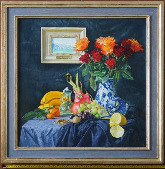 Roses in a ceramic vase and fruits