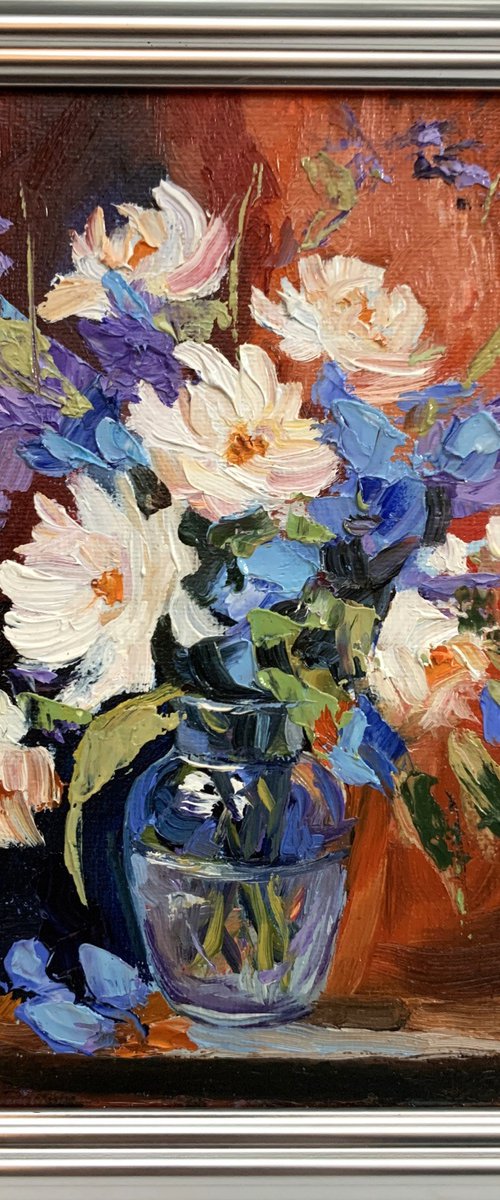 Bouquet, White flowers on red by Vita Schagen