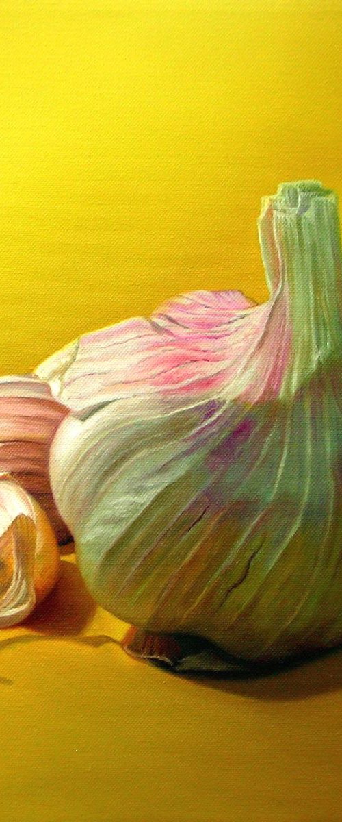 Garlic with Cloves by Trinidad Ball
