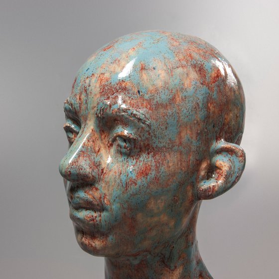 bust_09