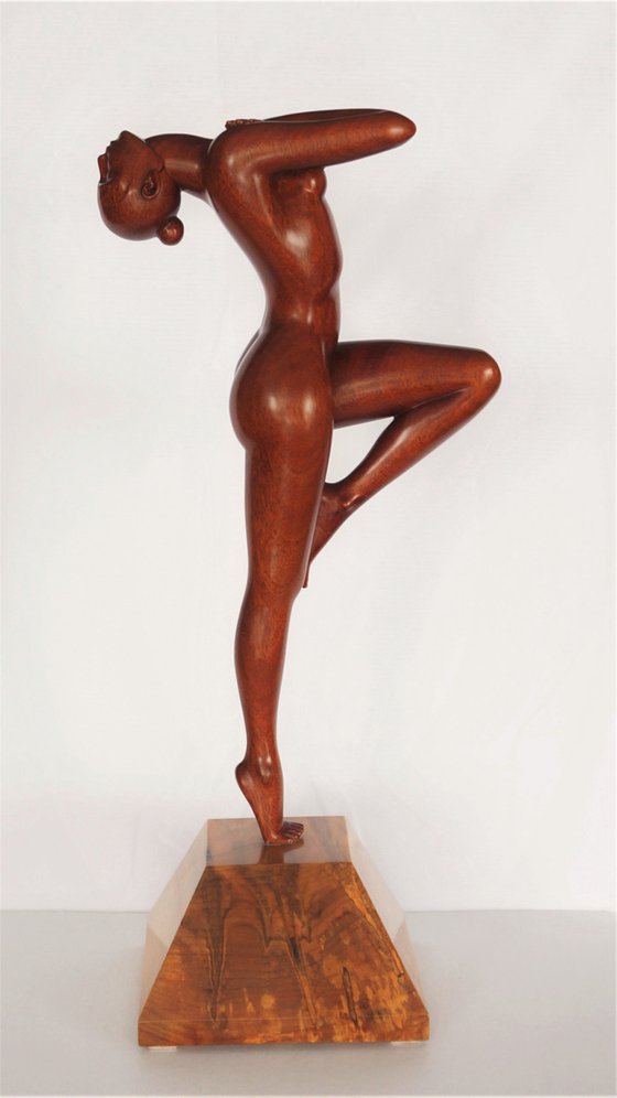 Nude woman wood sculpture DANCE MOMENT