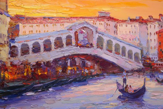 Rialto Bridge. Venice evening