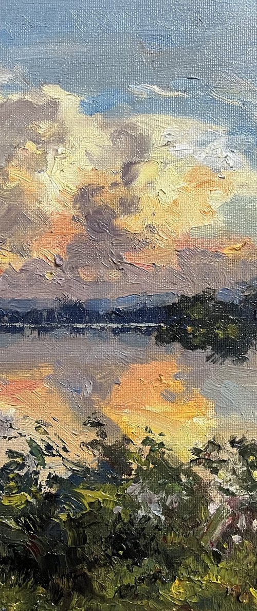 The Gentle Light Before Sunset by Sarawut Donrasri