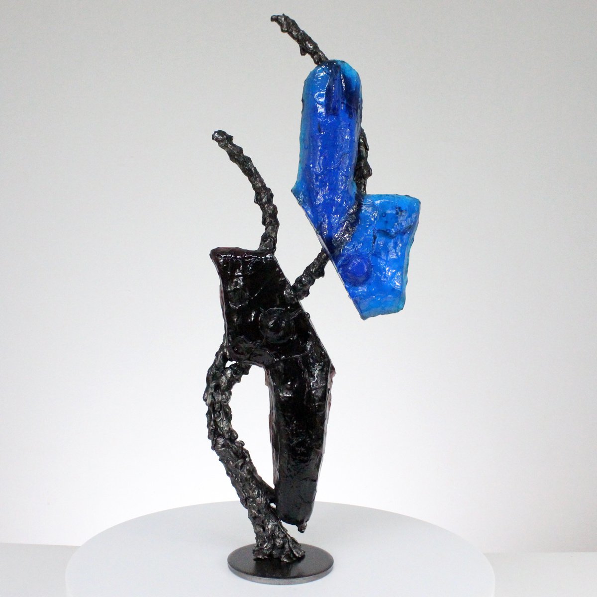 Idol CLXVI - Metal sculpture body molten glass and steel by Philippe Buil