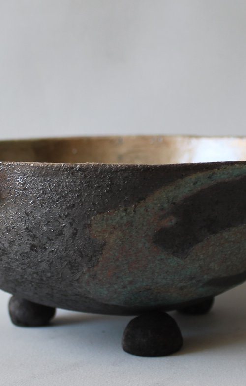Raku Bowl with Handle 2. by Monique Robben- Andy Sheppard