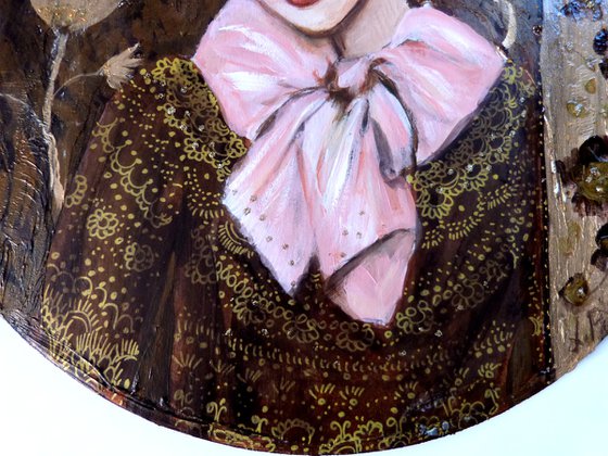 The poetess.  wood round artwork 30cm.