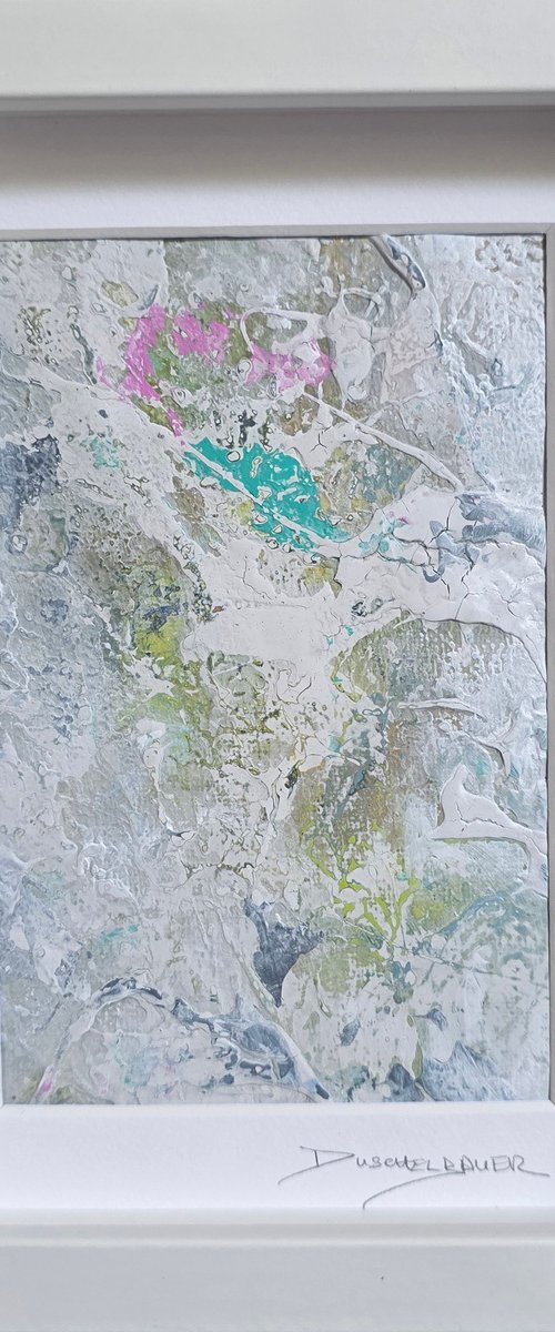 White little story XV b by Doris Duschelbauer